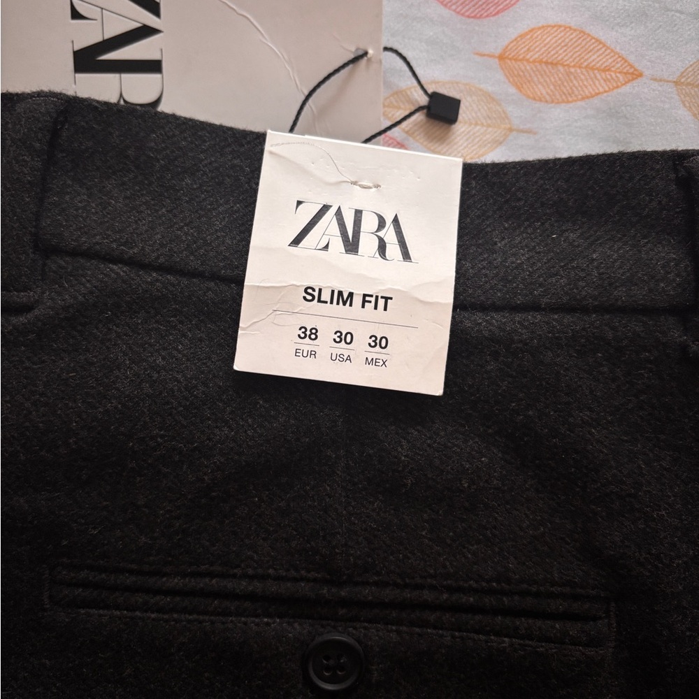 Zara Men's Charcoal Flat Front Shorts
